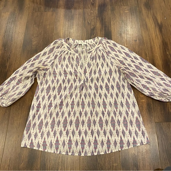 Joie 100% silk patterned blouse v neck 3/4 sleeve top size XXS flowy shirt - Picture 5 of 15